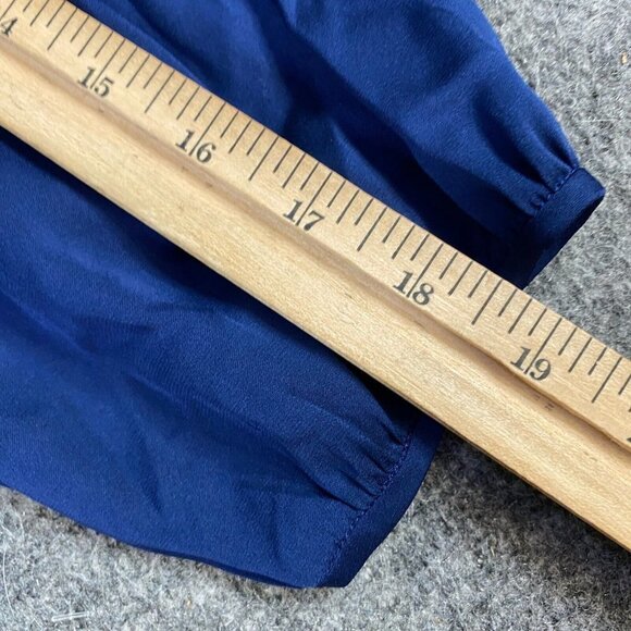 Vince Womens Shirt M Blue Silk Boat Neck 3/4 Sleeves - Picture 11 of 11